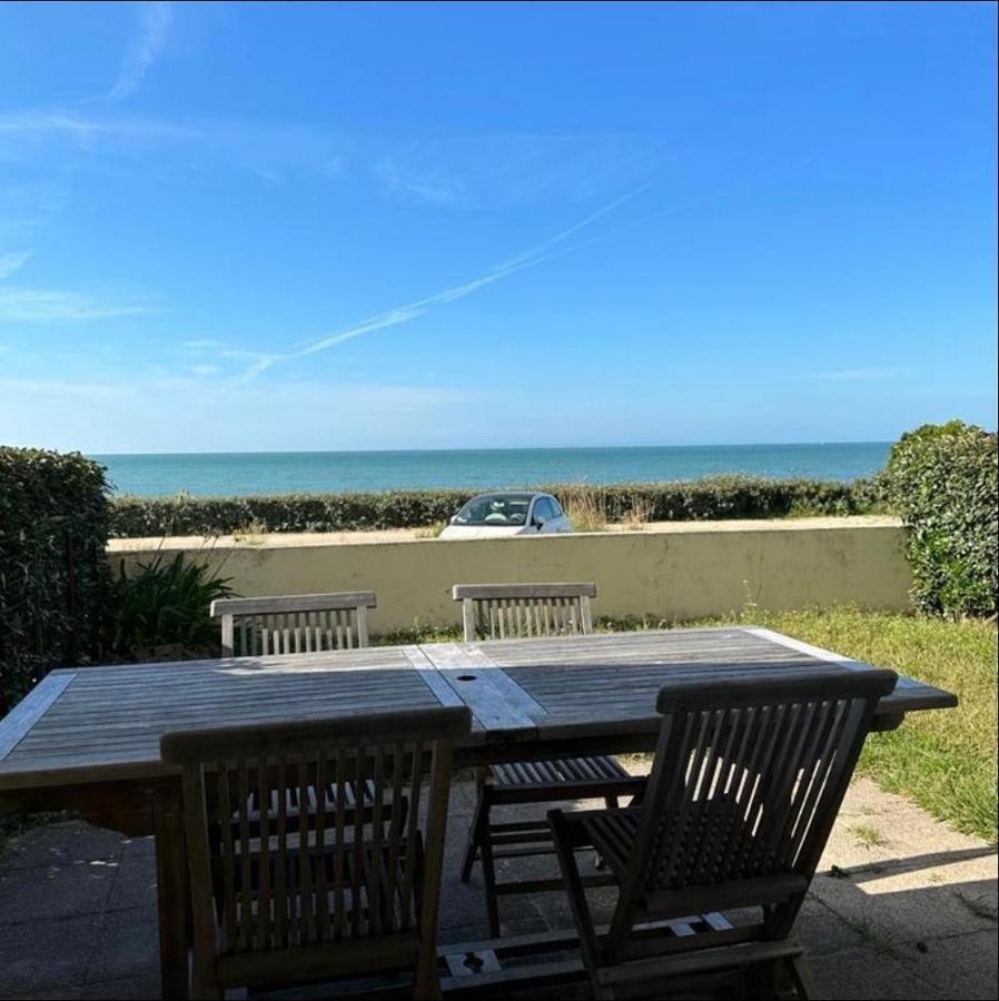 Le Balcon De Jersey - Face A La Mer Saint-Jean-de-la-Rivière Exteriör bild